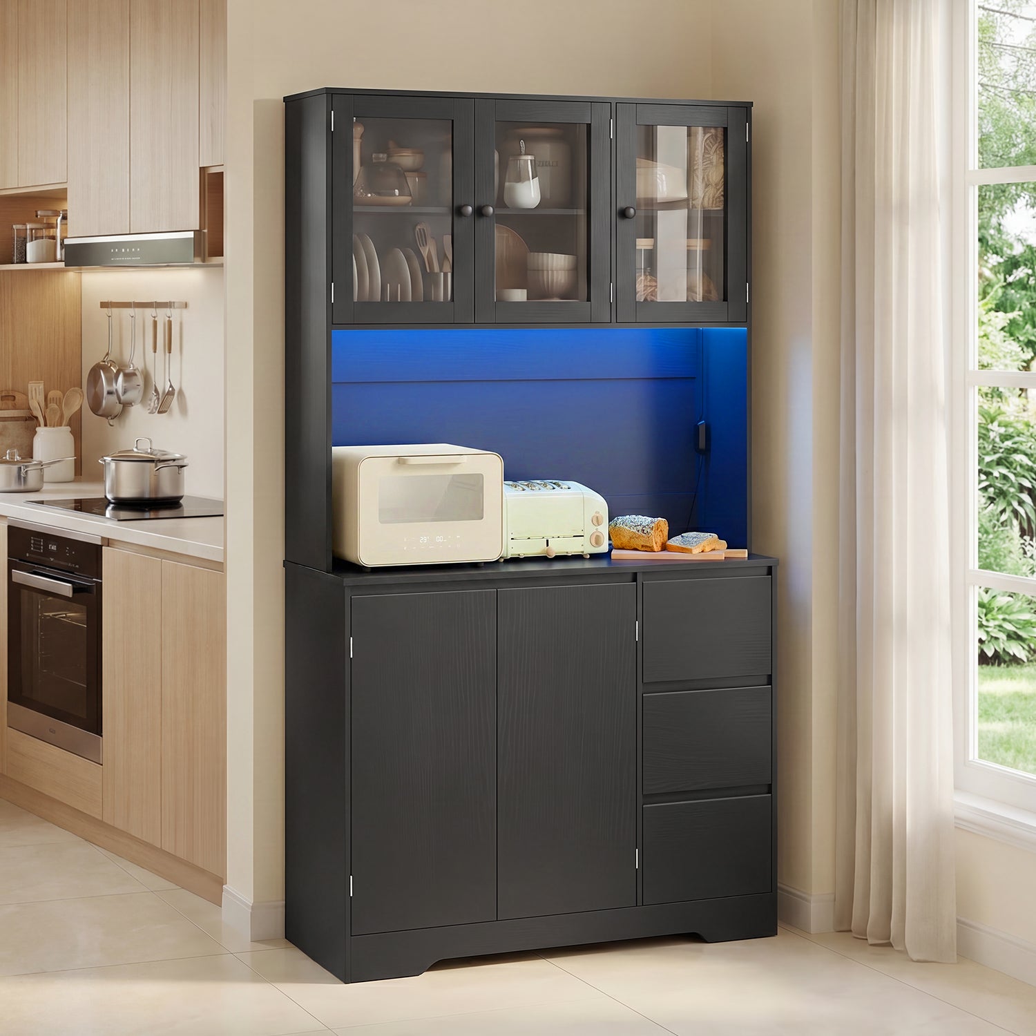 Bealife AP121 Meuble de cuisine avec station de charge et éclairage LED à couleur réglable, Vitrine haute avec étagères réglables